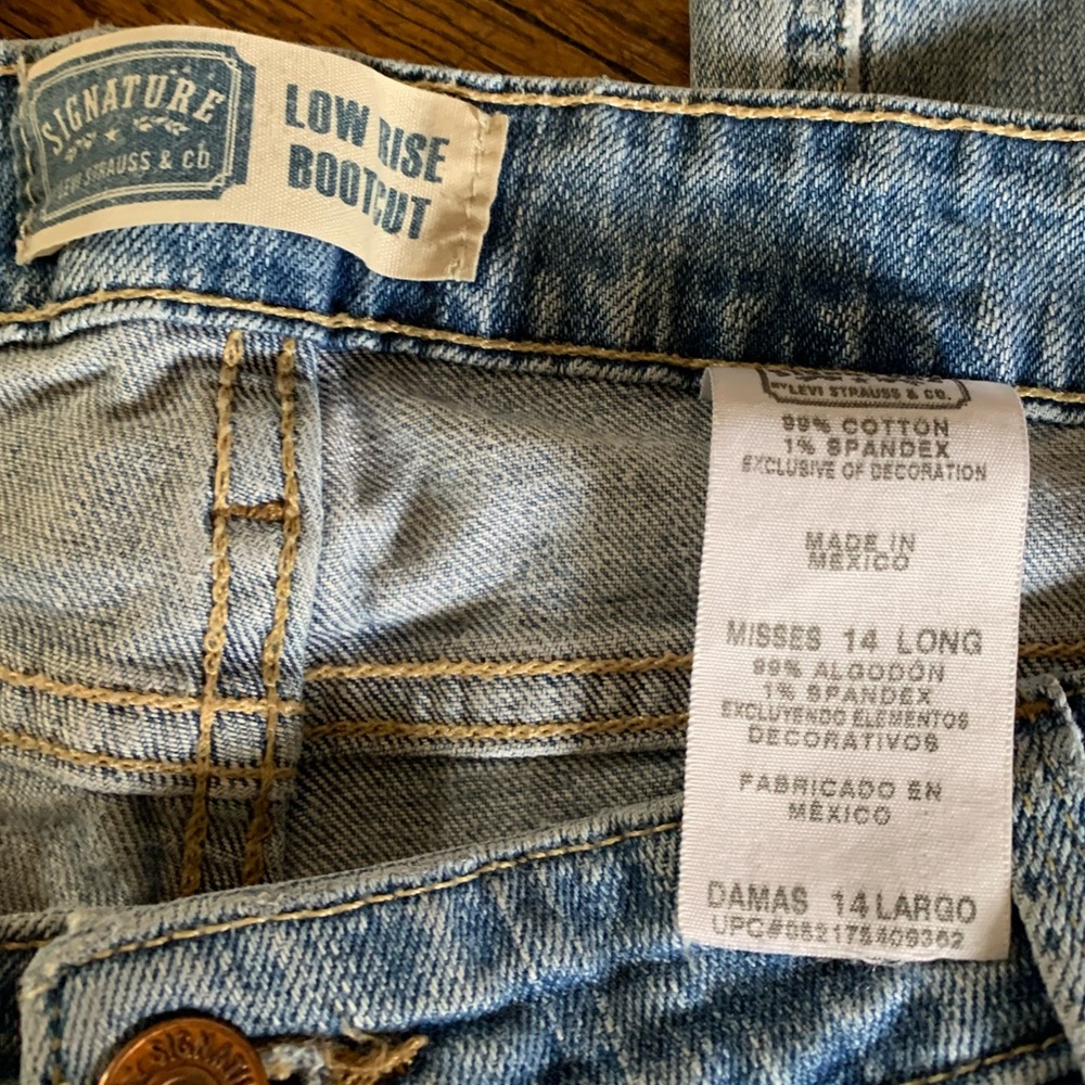 Levi Signature low rise jeans